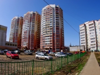 Kazan, Pobedy avenue, house 186. Apartment house