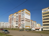 Kazan, st Zakiev, house 41. Apartment house