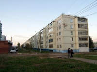 Almetyevsk, Gafiatullin st, house 49. Apartment house