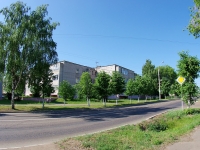 Elabuga, Neftyanikov avenue, house 64. Apartment house