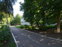 Nizhnekamsk, 幼儿园 №27 "Сандугач", Khimikov avenue, 房屋 22А