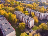 Nizhnekamsk, Khimikov avenue, 房屋 46А. 公寓楼