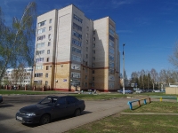 Nizhnekamsk, Shinnikov avenue, house 67. Apartment house