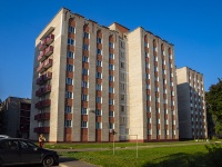 Nizhnekamsk, 公寓楼 ОАО Нижнекамскнефтехим, Korabelnaya st, 房屋 3