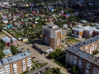 Воткинск, улица Кирова, дом 58. многоквартирный дом