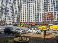 乌法市, Aksakov st, 房屋 81/1. 公寓楼