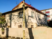 Sochi, Lenin st, house 52/1. Private house