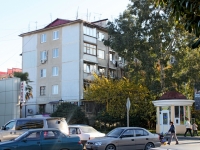 Sochi, Molokov st, house 30. Apartment house with a store on the ground-floor