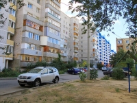 Volzhsky, Lenin avenue, 房屋 381. 公寓楼