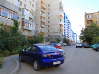 Volzhsky, Lenin avenue, 房屋 381. 公寓楼