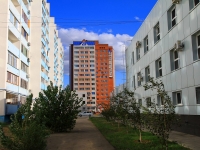 Volzhsky, Druzhby st, house 107. Apartment house