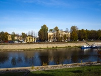 , 医院 Вологодская центральная районная больница , 6 armii embankment, 房屋 131