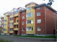 Bratsk, Gidrostroiteley st, house 79. Apartment house