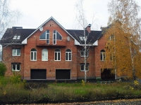 Bratsk, Gidrostroiteley st, house 93. Apartment house