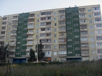 Братск, улица Курчатова, дом 66. многоквартирный дом