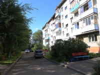 Kemerovo, Oktyabrsky avenue, 房屋 52А. 公寓楼