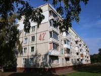 Kemerovo, Stroiteley blvd, 房屋 42Б. 公寓楼