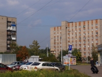 Novokuznetsk, Stroiteley avenue, 房屋 81. 公寓楼