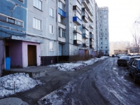 Novokuznetsk, Stroiteley avenue, 房屋 100. 公寓楼