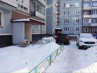 Novokuznetsk,  , house 76. Apartment house