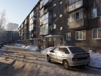 Novokuznetsk, Transportnaya st, house 97. Apartment house