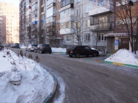 Novokuznetsk, Transportnaya st, house 77. Apartment house