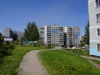 Novokuznetsk, Aviatorov avenue, 房屋 98А. 公寓楼