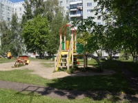 Novokuznetsk, Aviatorov avenue, 房屋 122. 公寓楼