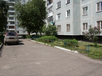 Novokuznetsk, Aviatorov avenue, house 122. Apartment house