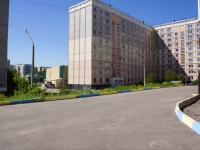 Novokuznetsk, Aviatorov avenue, 房屋 75. 公寓楼