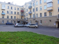 Novokuznetsk, Lenin st, house 49. Apartment house