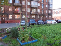 Novokuznetsk, Lenin st, house 76. Apartment house