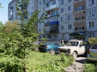 Novokuznetsk, 40 let VLKSM st, house 108. Apartment house