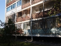 Novokuznetsk, Morisa Toreza st, house 72. Apartment house