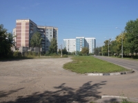 Novokuznetsk, Sovetskoy Armii avenue, house 52. Apartment house