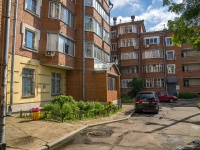 , Preobrazhenskaya st, house 40. Apartment house