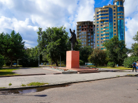 Novosibirsk, monument В.И. ЛенинуShchetinkin st, monument В.И. Ленину