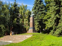 neighbour house: st. Lermontov. monument Карлу Марксу