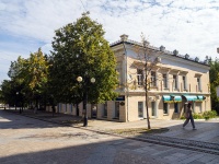 neighbour house: st. Moskovskaya, house 39. Торговый дом "Сура"