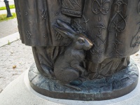 , monument Петру и ФевронииSobornaya square, monument Петру и Февронии