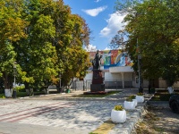 , monument В.О. Ключевскому Plekhanov st, monument В.О. Ключевскому 