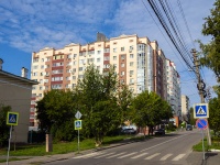 neighbour house: st. Chkalov, house 40. Apartment house