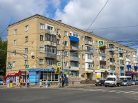 , st Suvorov, house 42/16. Apartment house