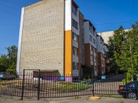 , st Suvorov, house 147. Apartment house