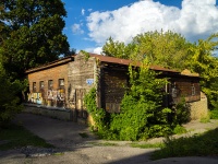 , Krasnaya st, house 75. vacant building