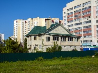 neighbour house: st. Tolstoy, house 125. Private house