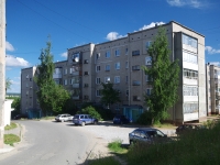 Solikamsk, 20 let Pobedy st, house 73. Apartment house