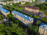 Solikamsk, 20 let Pobedy st, house 150. Apartment house