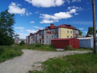 Solikamsk, 20 let Pobedy st, house 177. Apartment house