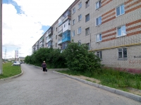 Solikamsk, 20 let Pobedy st, house 180. Apartment house